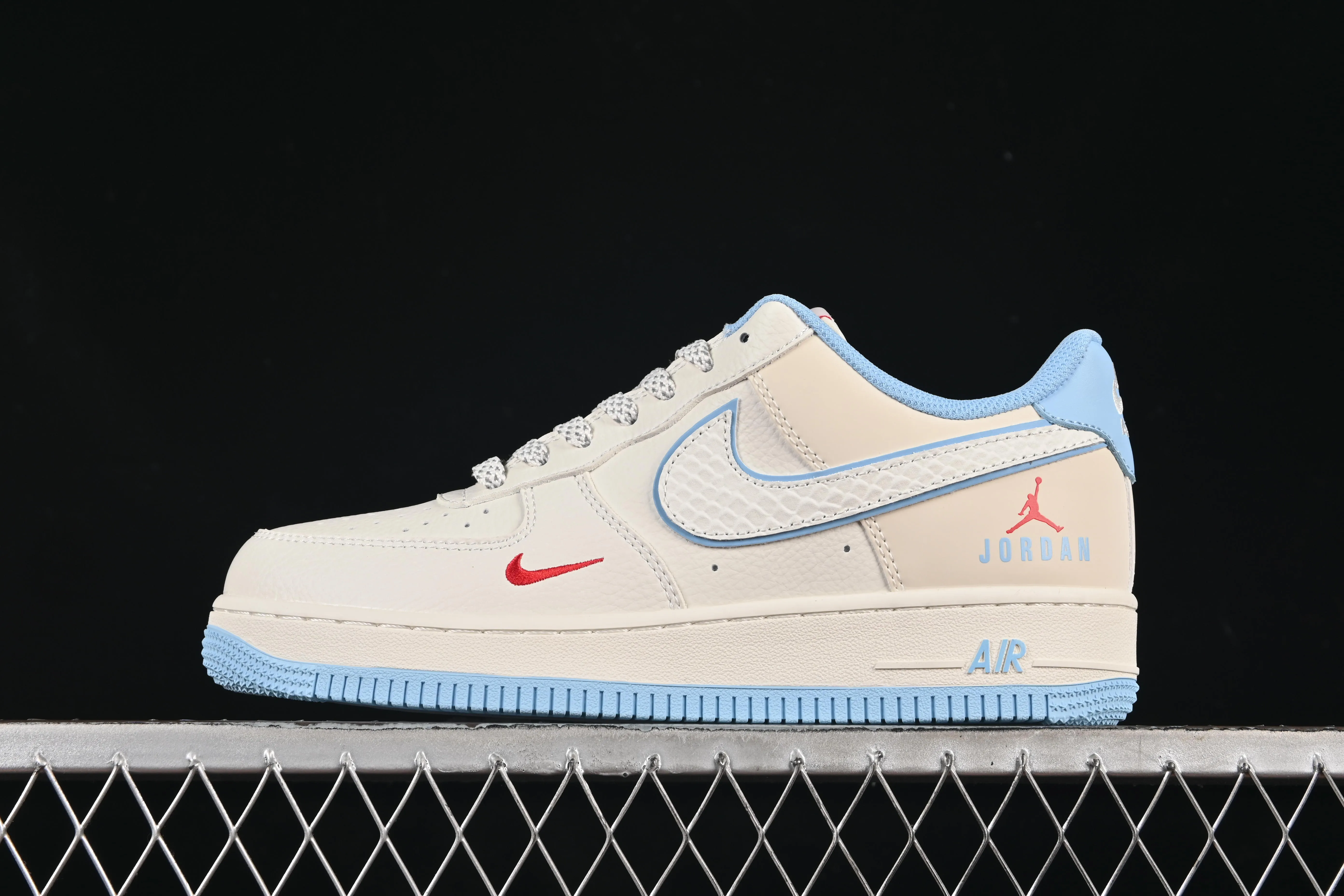 All categories Nk Air Force 1 Air Force series Nk Air Force 1 Low Air Force low top Nike Air Force 1'07 Low Air Force One customized casual sneakers CS5288-029